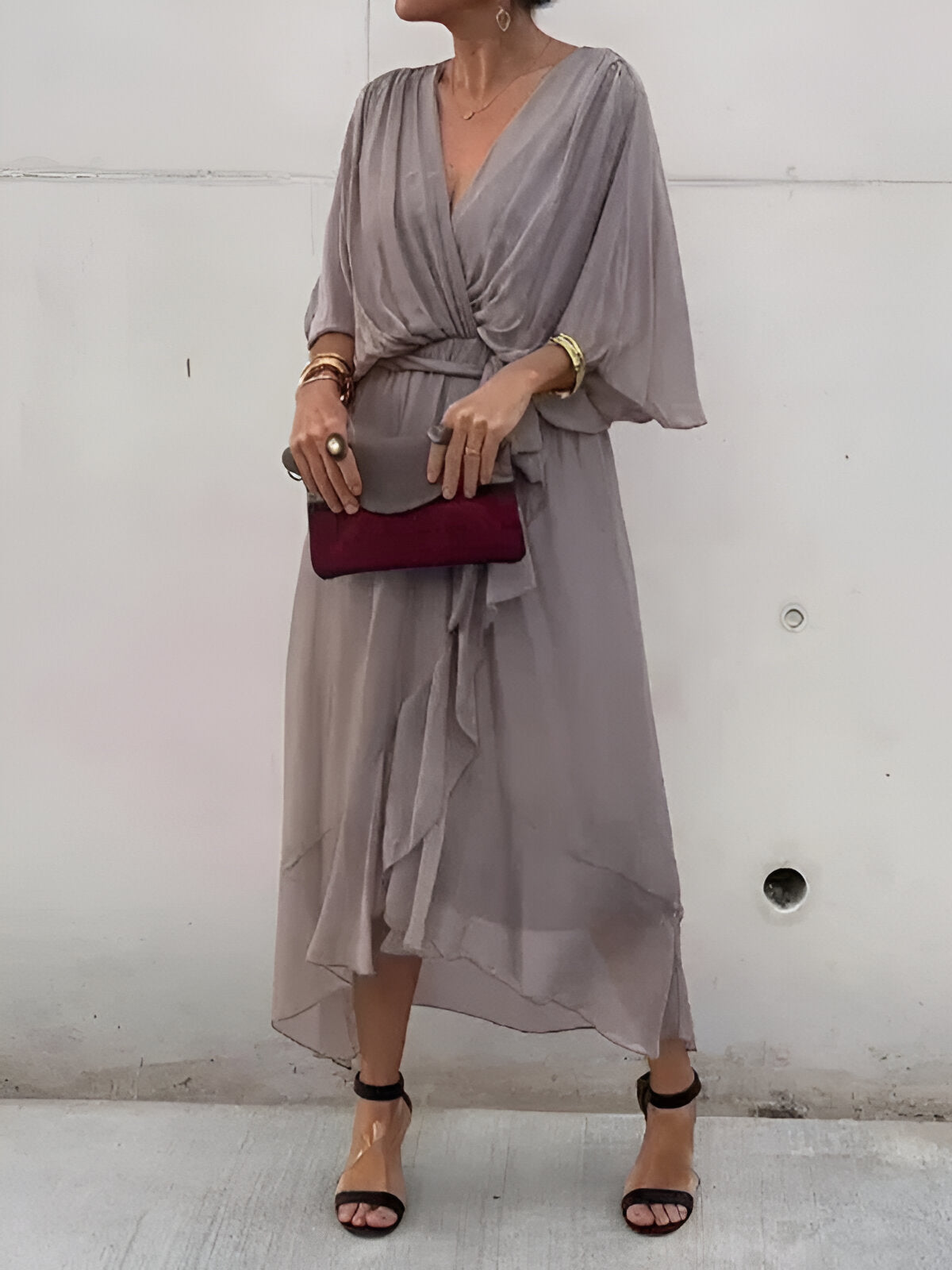 Mila™ | Chiffon jurk met V-hals